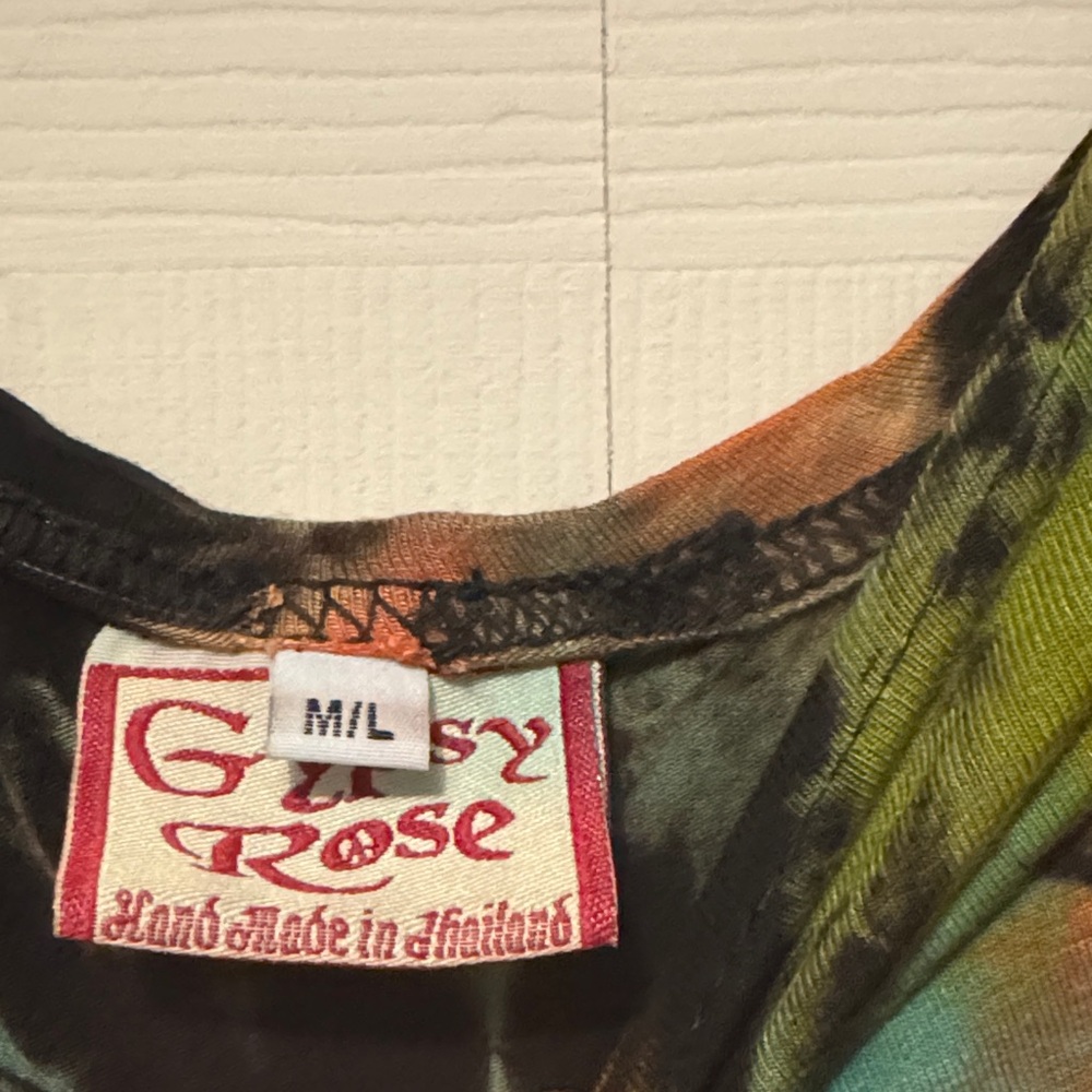 Vibrant Tie-Dye Short Sleeve Women's Top - Picture 3 of 6
